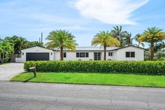 Building Photo - 2866 SW 8th St