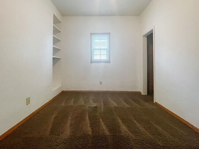 Building Photo - Double Lot with Detached Garage Access