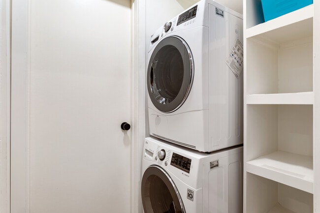 High efficiency washer and dryer - 1907 Malcolm Ave