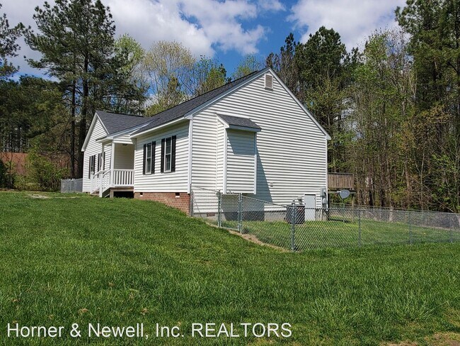Building Photo - 3 br, 2 bath House - 137 Gene Road