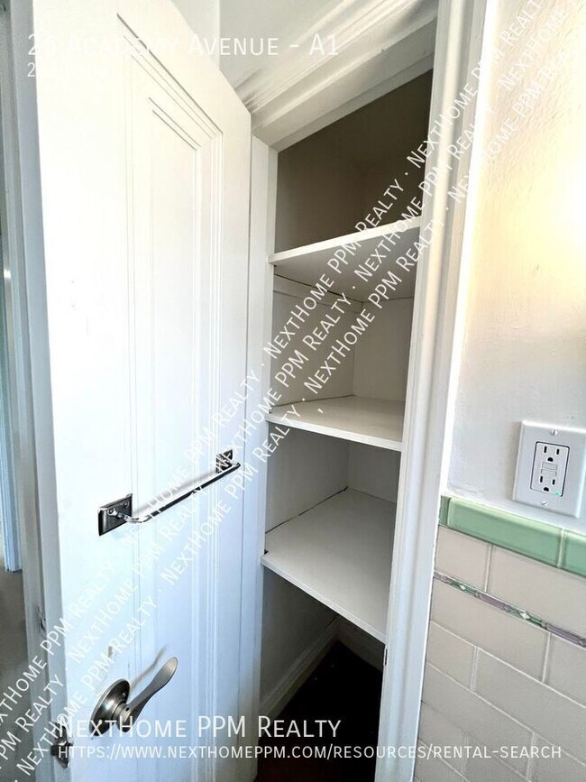 Building Photo - 26 Academy Ave