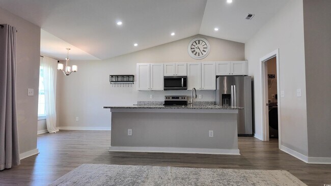 Building Photo - 1561 Heirloom Dr