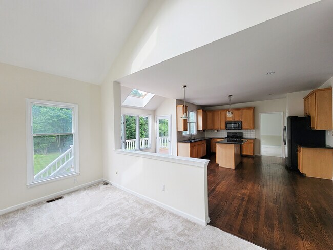 Building Photo - 4 Jacob Jones Way