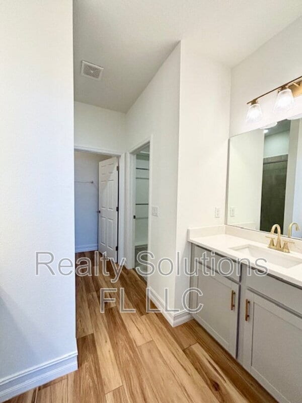 Building Photo - 1616 Blue Lagoon Cir