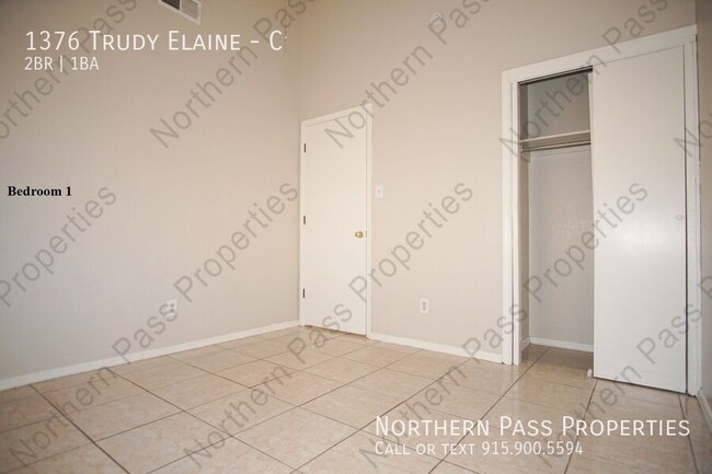 Building Photo - Cozy 2 Bedroom Apartment Near Rojas! 2 Wee...