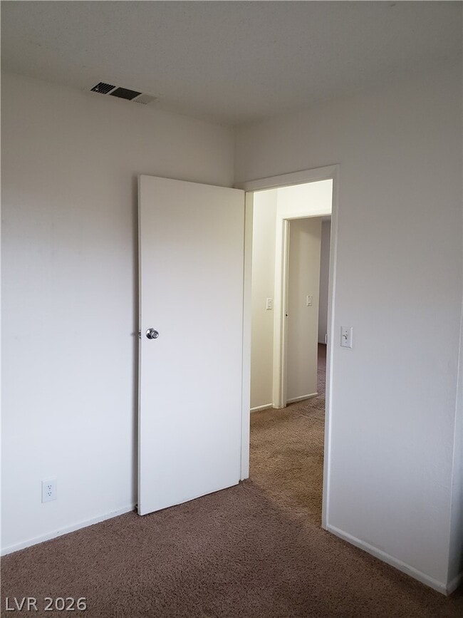 Building Photo - 2440 Paradise Village Way