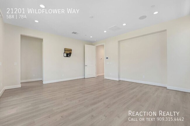 Building Photo - 21201 Wildflower Way-