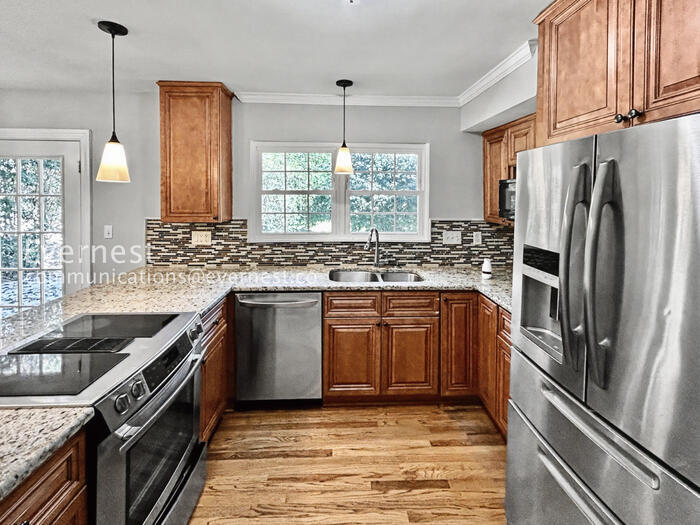 Building Photo - 3829 Captain Dr