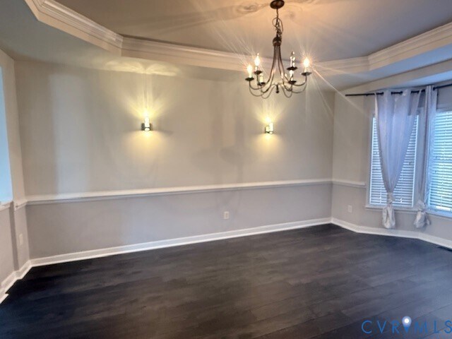 Building Photo - 9379 Roseland Ct