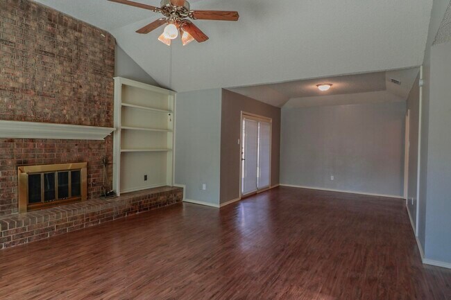 Building Photo - 5608 89th St