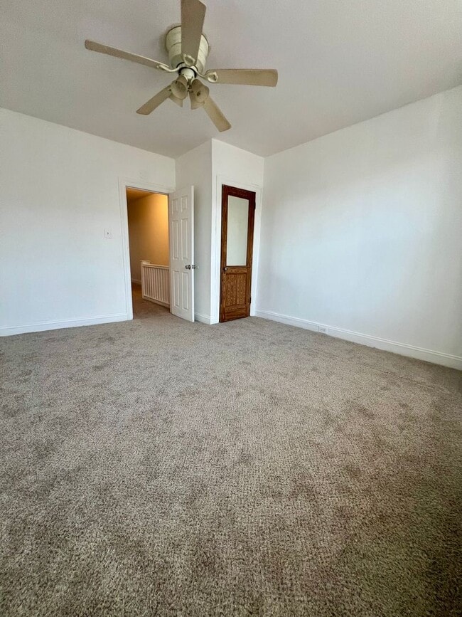 Building Photo - Gorgeous 3-Bedroom Townhome in Allegheny West! Available NOW!