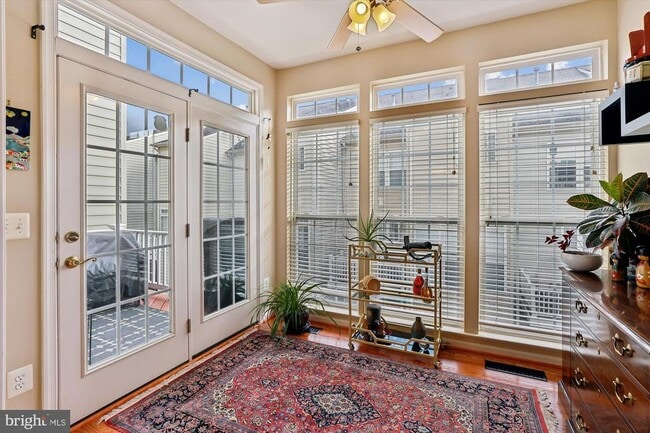 Building Photo - 9327 Hundith Hill Ct