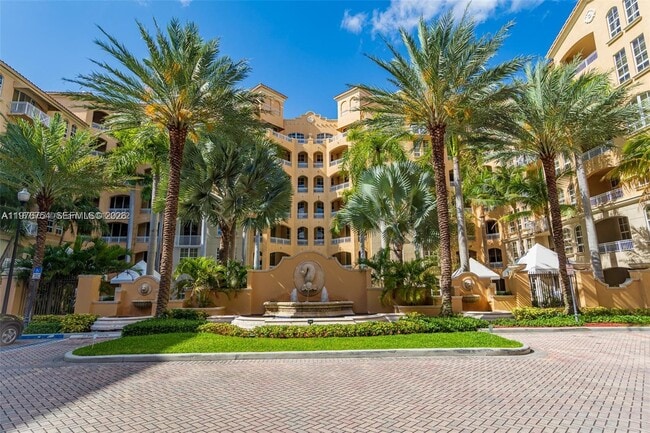 Building Photo - 3001 NE 185th St