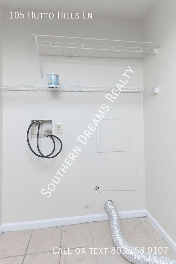 Building Photo - 105 Hutto Hill
