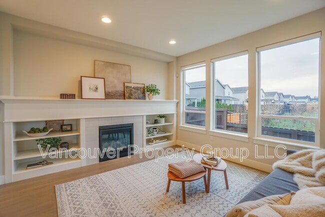 Building Photo - 11025 NE 137th Ave