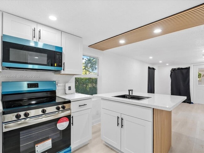 Building Photo - 1829 NW 62nd Terrace