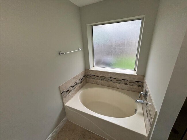 Building Photo - 15323 Geral Ln