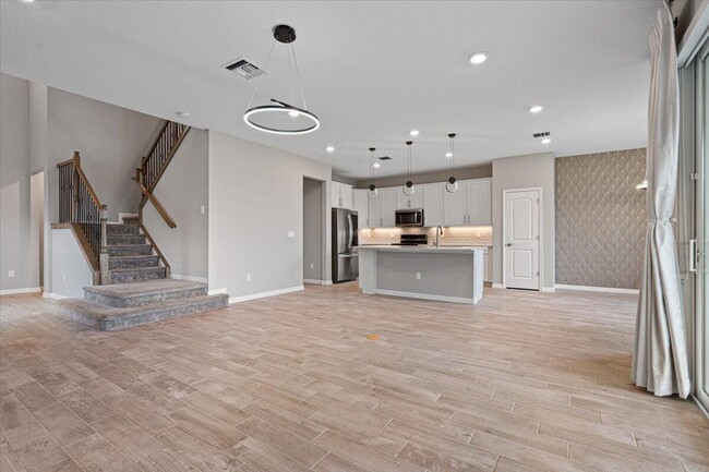 Building Photo - 10437 SW Captiva Dr
