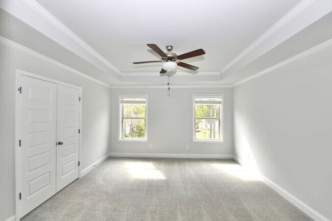 Building Photo - 574 Amarante Cir