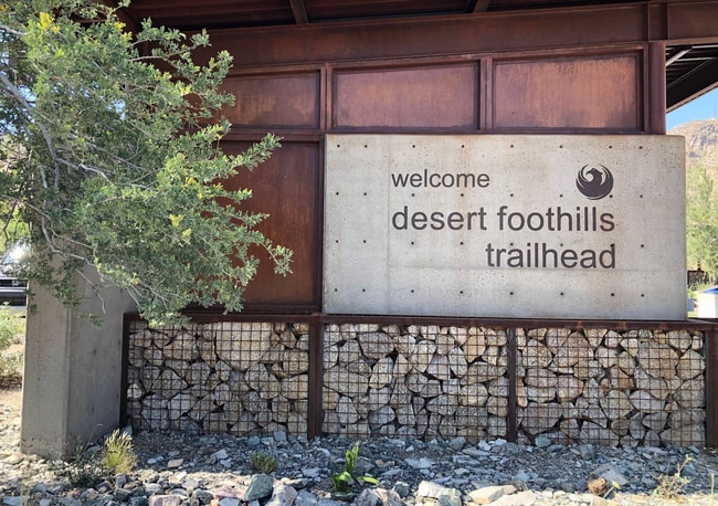 Building Photo - 3 Bedroom in Beautiful Ahwatukee Foothills Club West!  Available 7/1