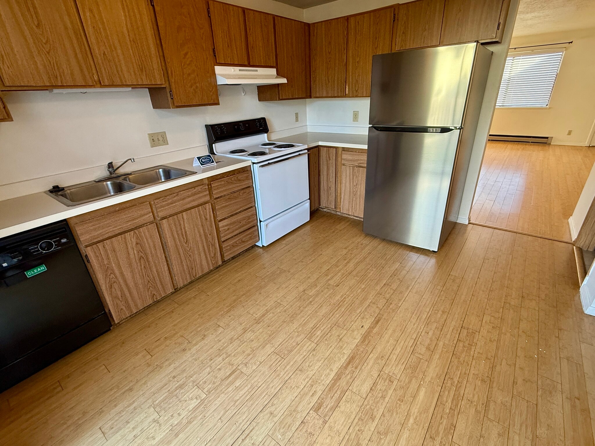 Building Photo - 629 Quincy St