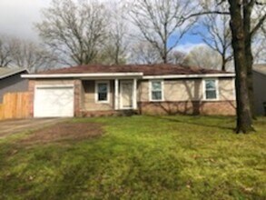 Building Photo - Remodeled 3 Bedroom Home