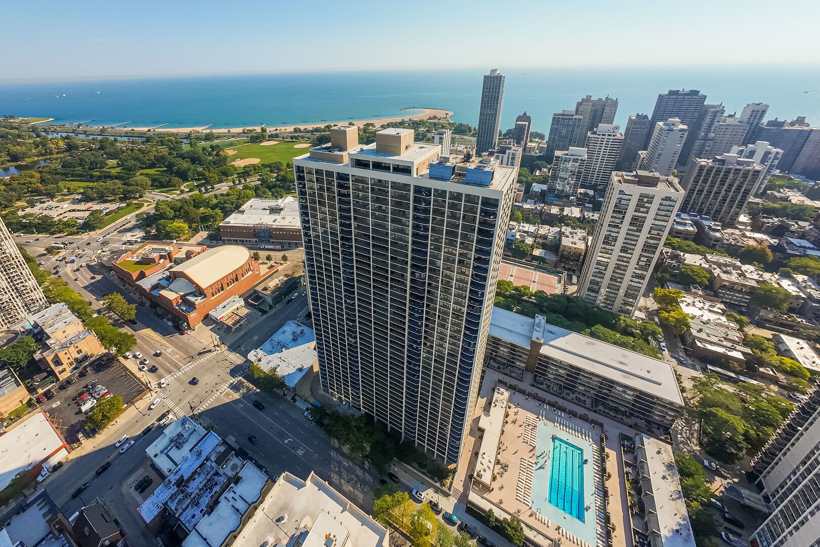 Building Photo - 1560 N Sandburg Terrace