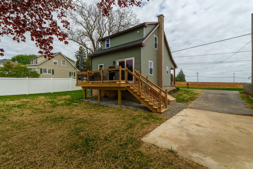 Building Photo - 505 Brenneman Rd