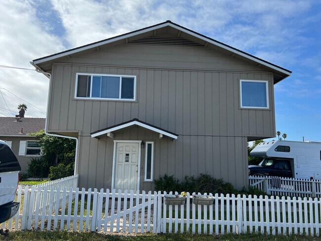 Primary Photo - 2170 Seaview Ave