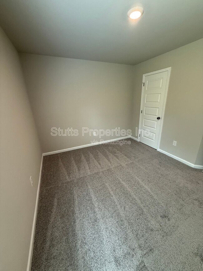Building Photo - 4123 Hudson Ct SW