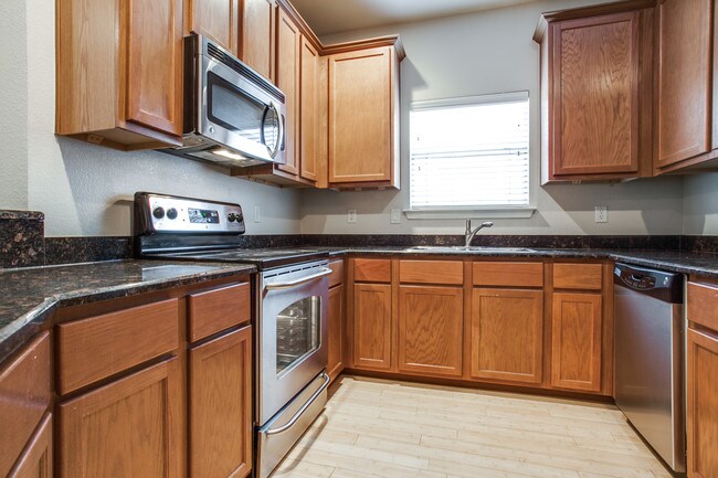 Building Photo - 3125 Waits Ave