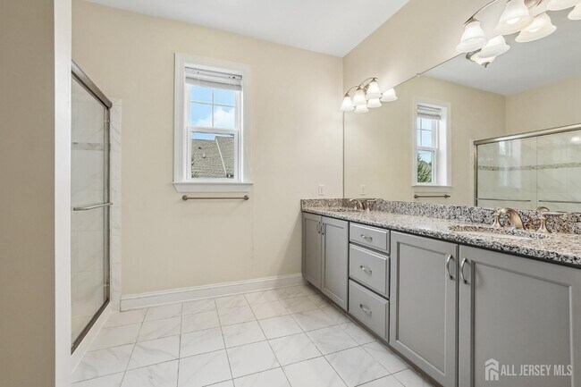 Building Photo - 166 Savoth Ln