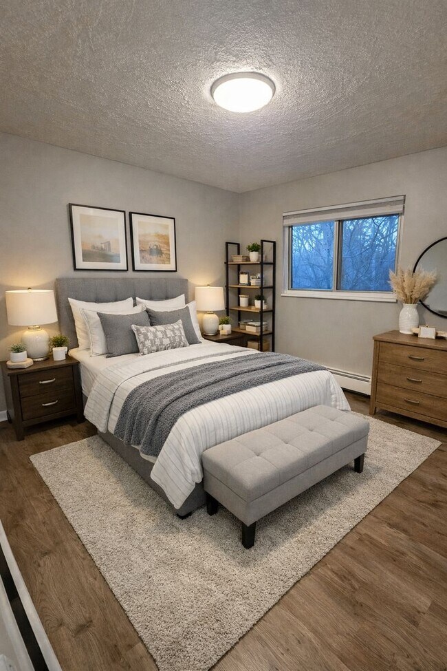 Building Photo - 10682 E Holly Rd