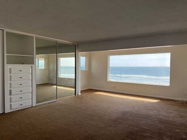 Building Photo - Surfside Colony Gated Community - Tri-Level Beachfront | 4Bd/2.5Ba | Ocean Views