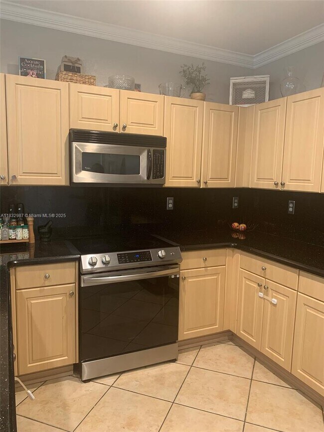 Building Photo - 6331 Landings Terrace
