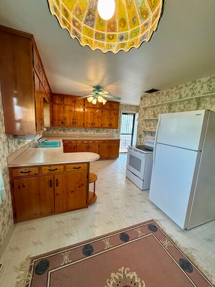 Building Photo - 317 2nd Ave