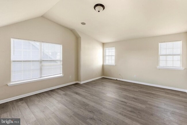 Building Photo - 4704 Denview Way