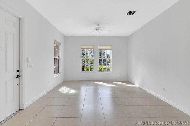 Building Photo - 838 NW 83rd Ln