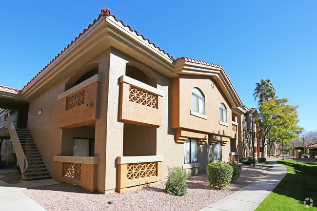 Building Photo - The Palms on Scottsdale
