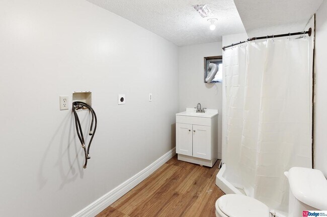 Building Photo - 2210 Wirt St