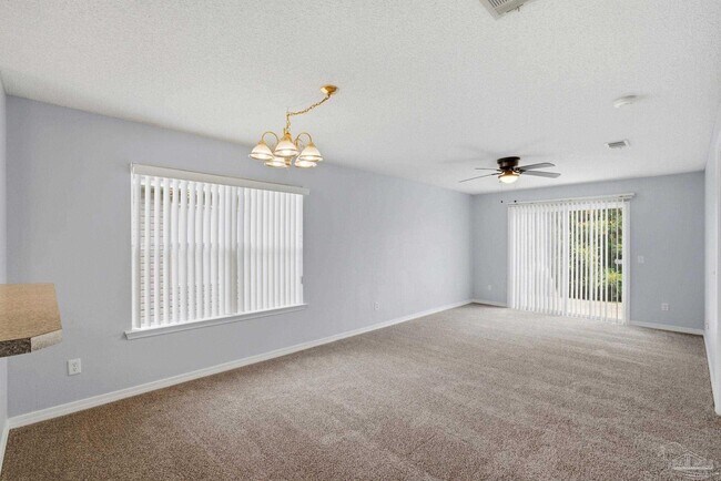 Building Photo - 1076 Antigua Cir