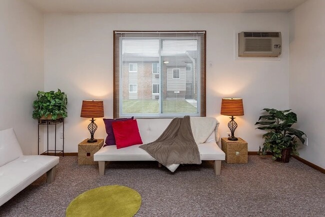 Building Photo - 223 4th Ave