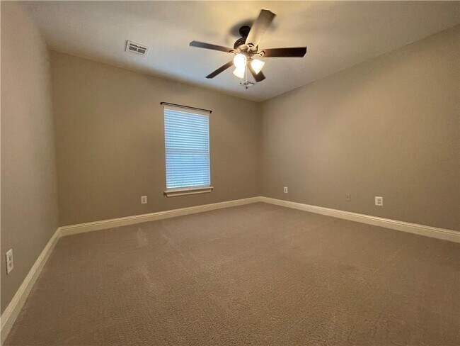 Building Photo - 5317 S Stone Bay Ct