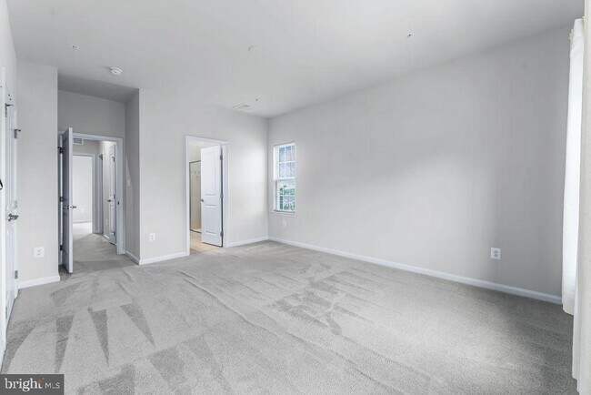 Building Photo - 3025 Frayser Farm Rd