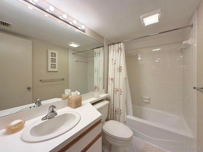Building Photo - 337 Oak Harbour Dr