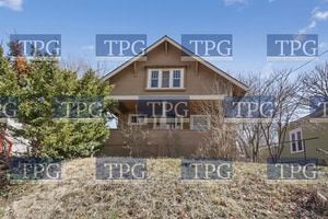 Building Photo - 573 S Crescent Ave