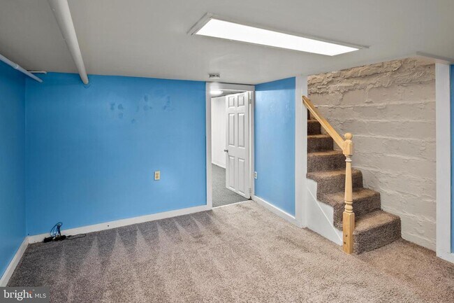 Building Photo - 1109 W 40th St