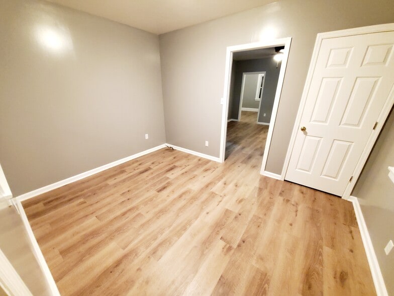 Building Photo - 3902 Taylor Ave
