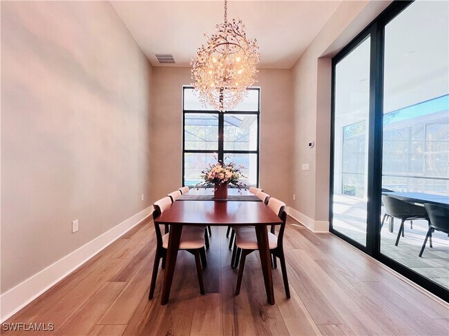 Building Photo - 9124 Raintree St