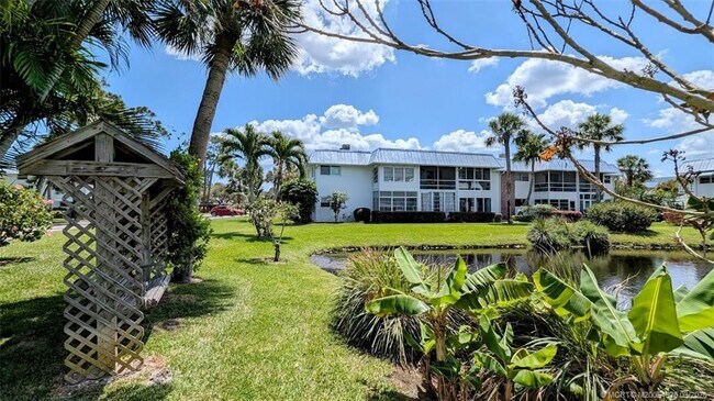 Building Photo - 2929 SE Ocean Blvd